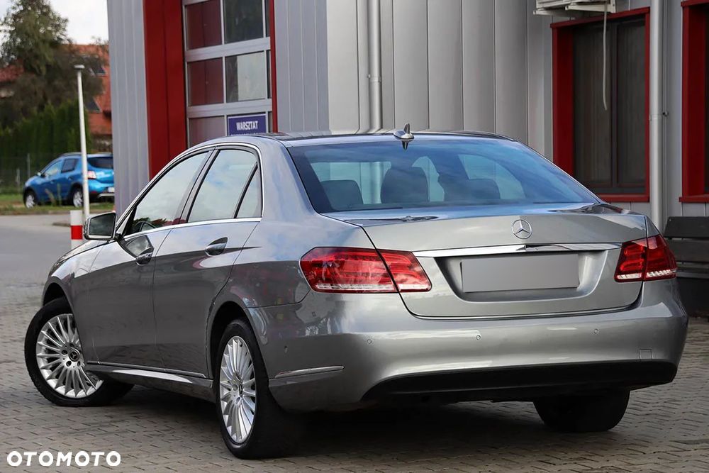 Mercedes-Benz Klasa E 200 CDI Elegance - 3