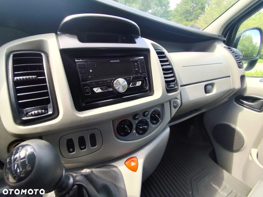 Opel Vivaro L2H1 2.9t - 23