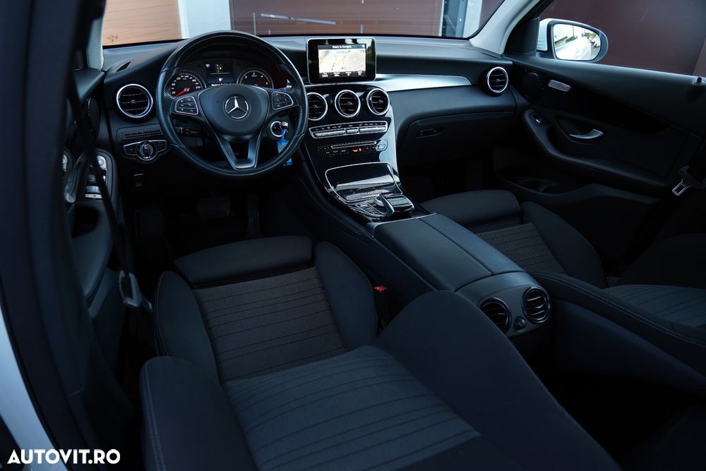 Mercedes-Benz GLC 220 d 4Matic 9G-TRONIC - 12