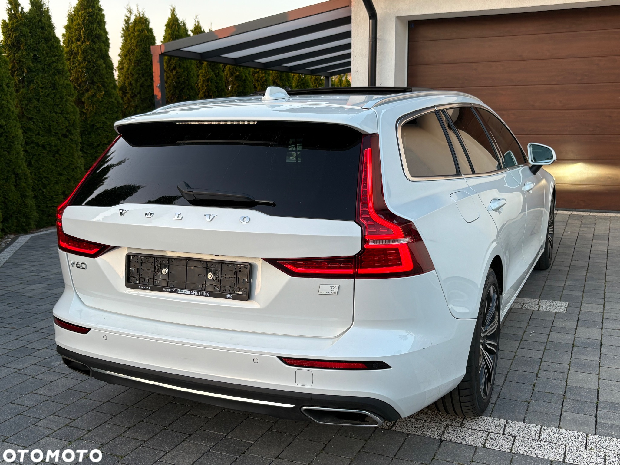 Volvo V60 T6 AWD Recharge Geartronic Inscription - 27