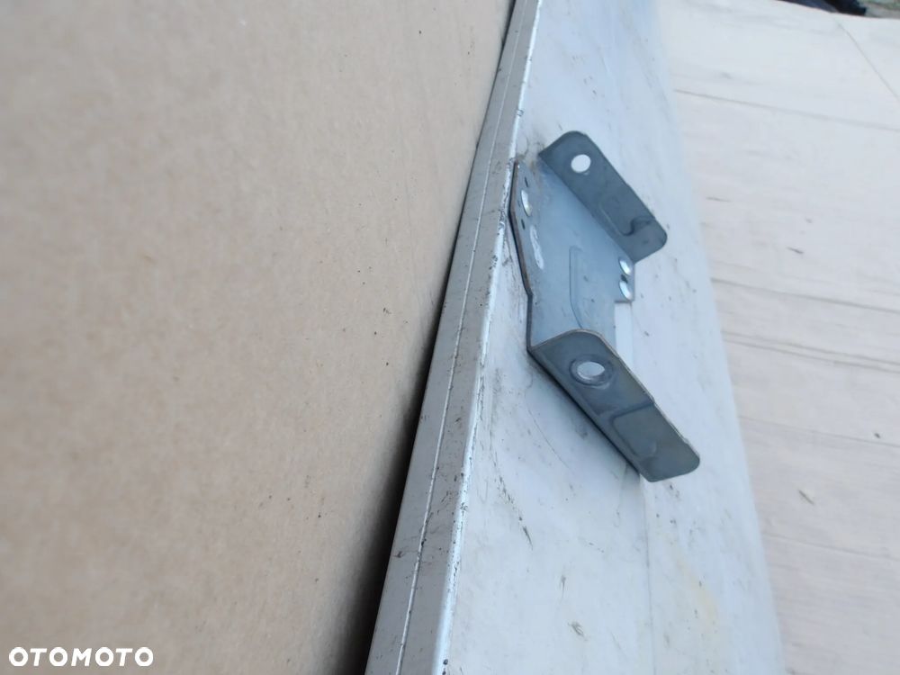 BURTA FORD TRANSIT MK8 - 36