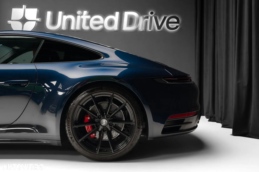 Porsche 911 4S PDK - 6