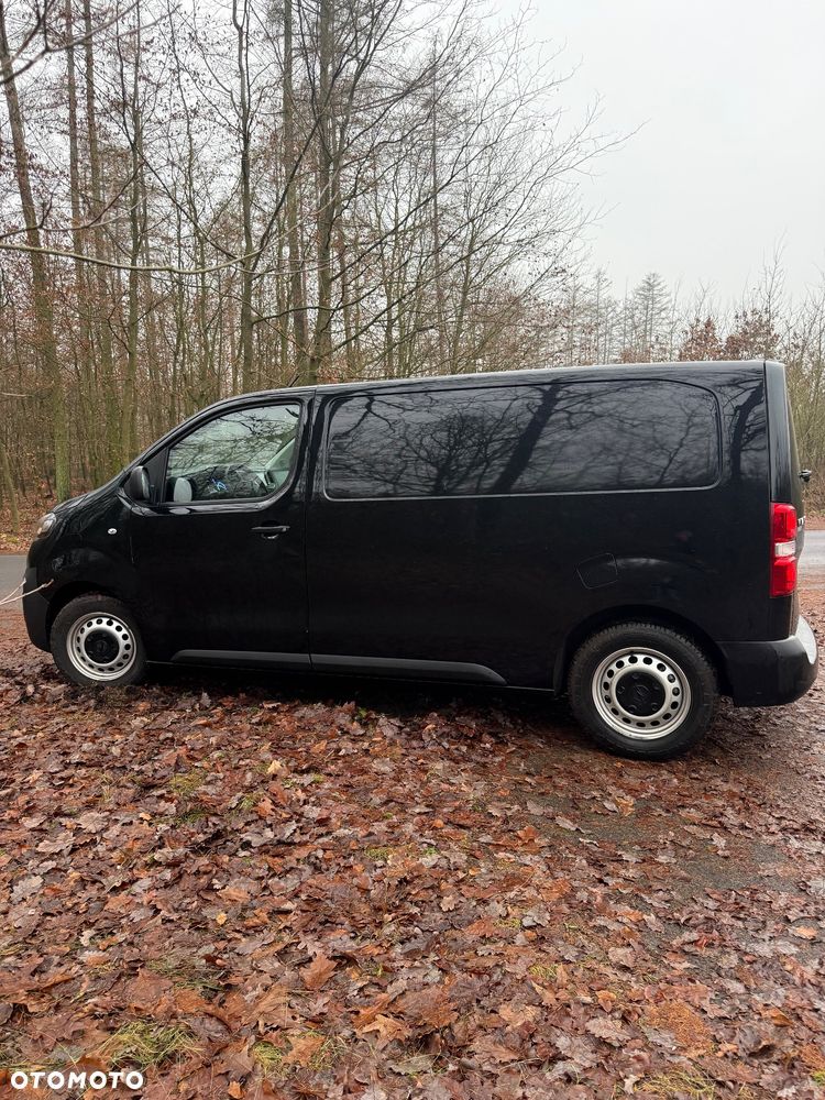 Opel Vivaro e - 12
