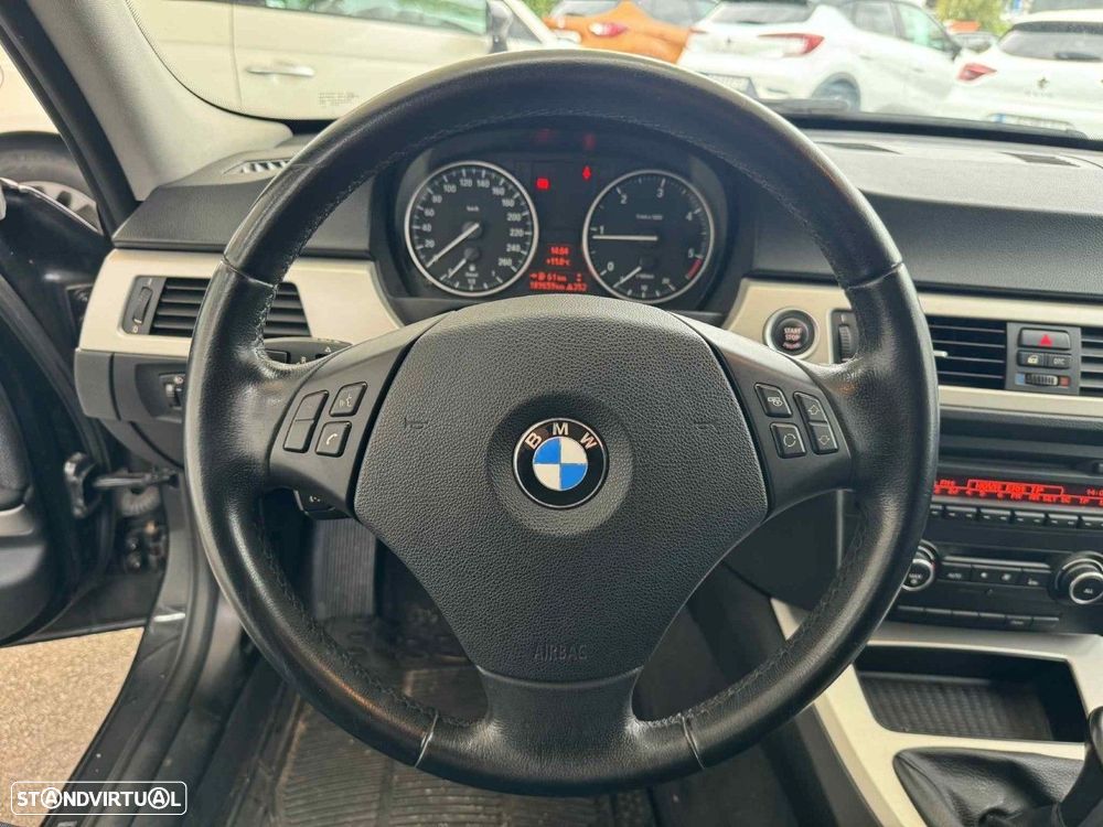 BMW 320 d - 9