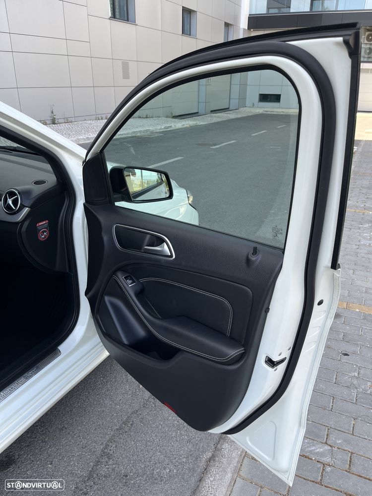 Mercedes-Benz B 180 CDI Urban - 30