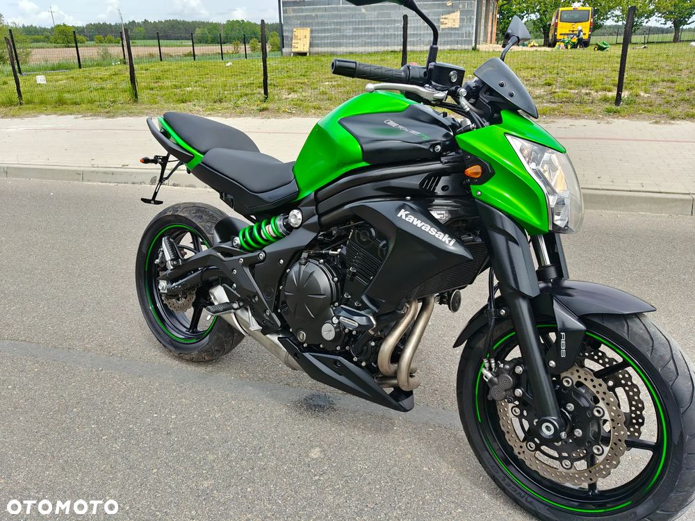 Kawasaki ER - 8