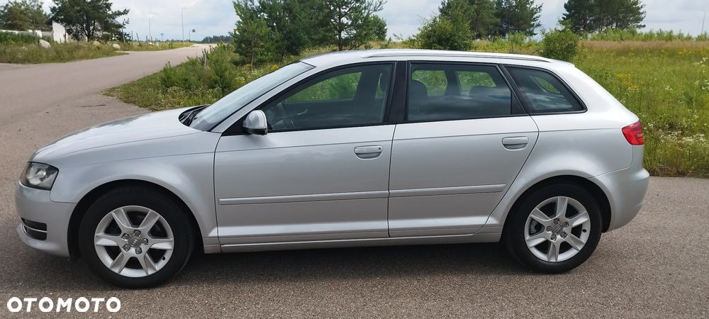 Audi A3 ver-1-6-attraction - 7