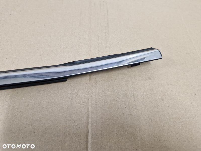 NISSAN QASHQAI II 2 J11 LISTWA ZGARNIAJĄCA DRZWI LEWY TYŁ CHROM - 4