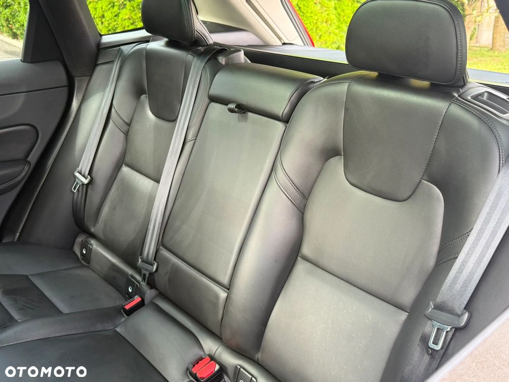 Volvo XC 60 B5 B R-Design - 39