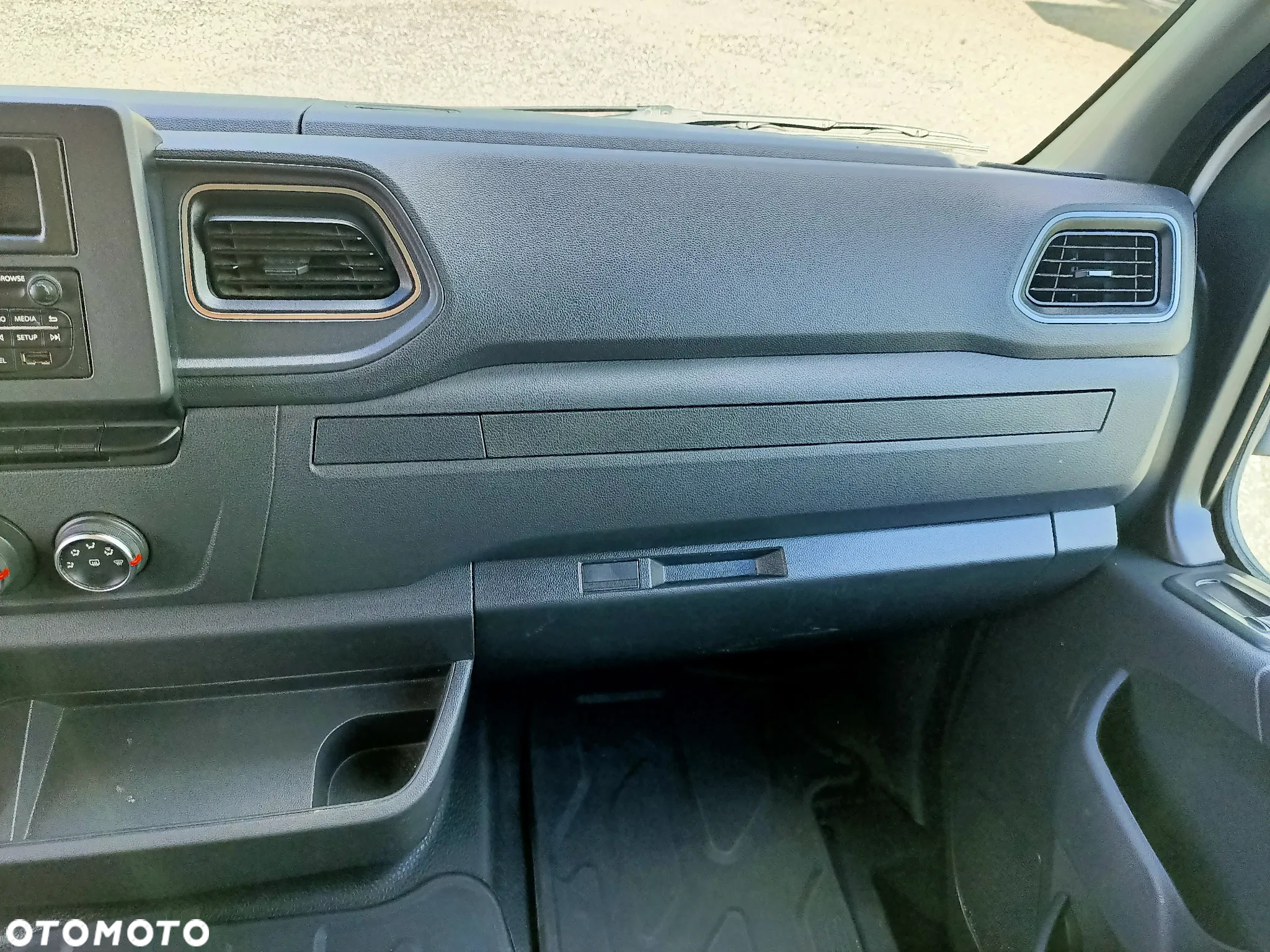 Renault Master Chłodnia Zanotti Z350E Pierwszy Właściciel - 17