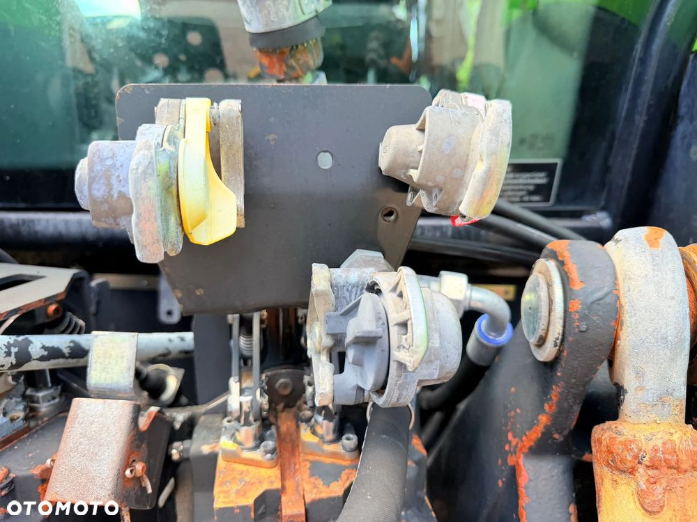 Deutz-Fahr Agrotron 165 MK3 - 26