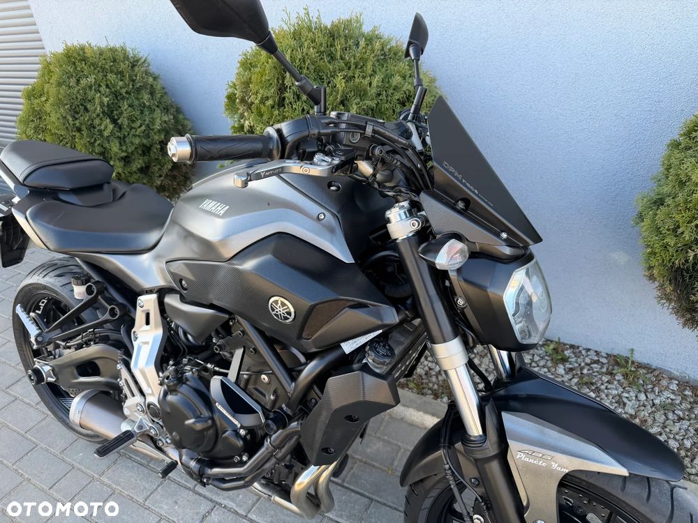 Yamaha MT - 9