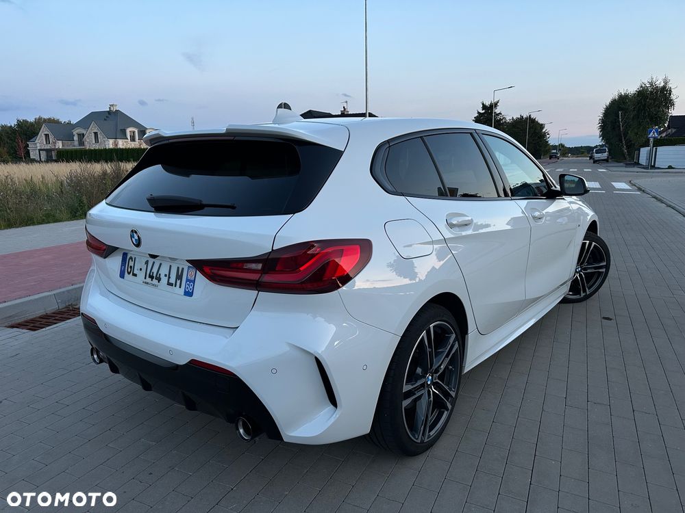 BMW Seria 1 2022 photo 2