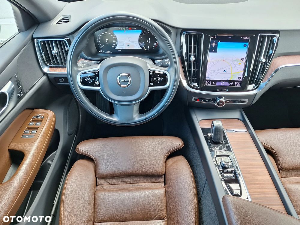 Volvo V60 Cross Country Pro B5 B AWD - 29