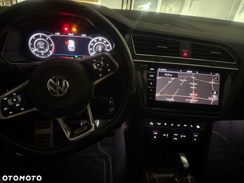 Volkswagen Tiguan - 9
