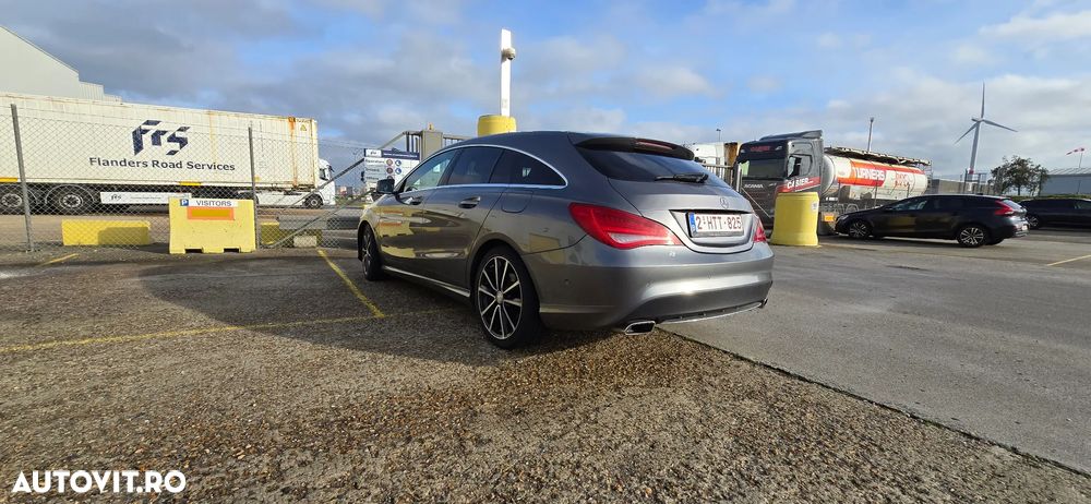 Mercedes-Benz CLA Shooting Brake 200 d Urban - 11