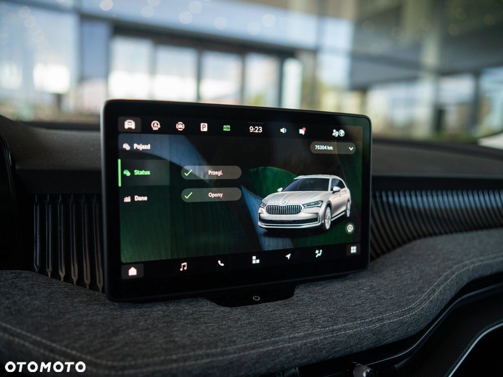 Skoda Superb 2.0 TDI SCR Selection DSG - 23