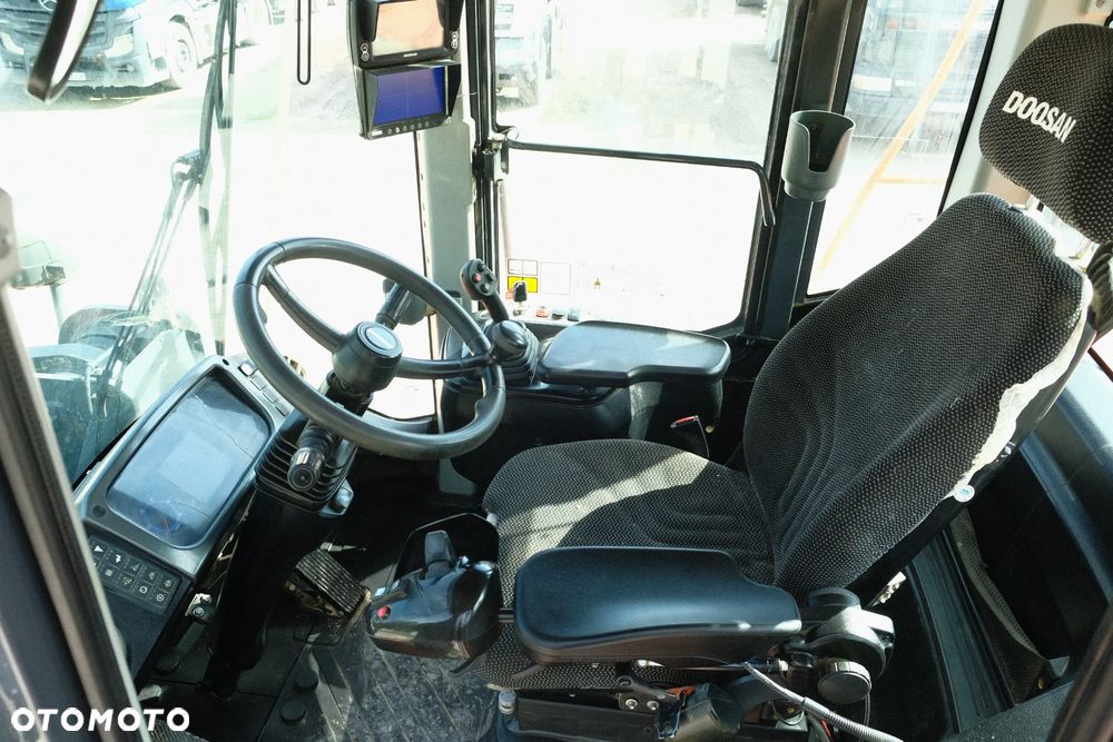 Doosan DL 450-5 - 24