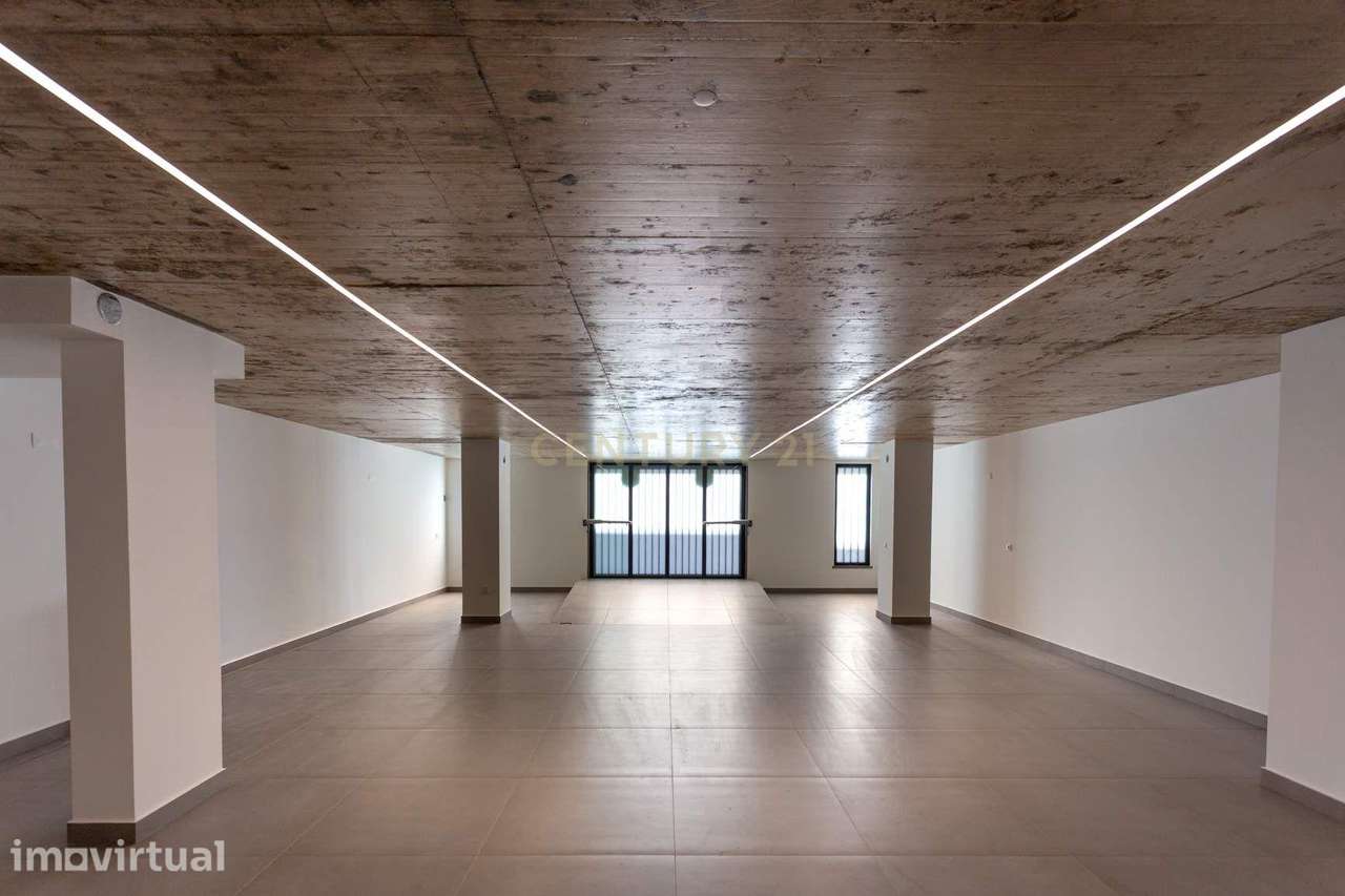 Moderna Moradia em Almada com Vista Deslumbrante - Grande imagem: 4/32