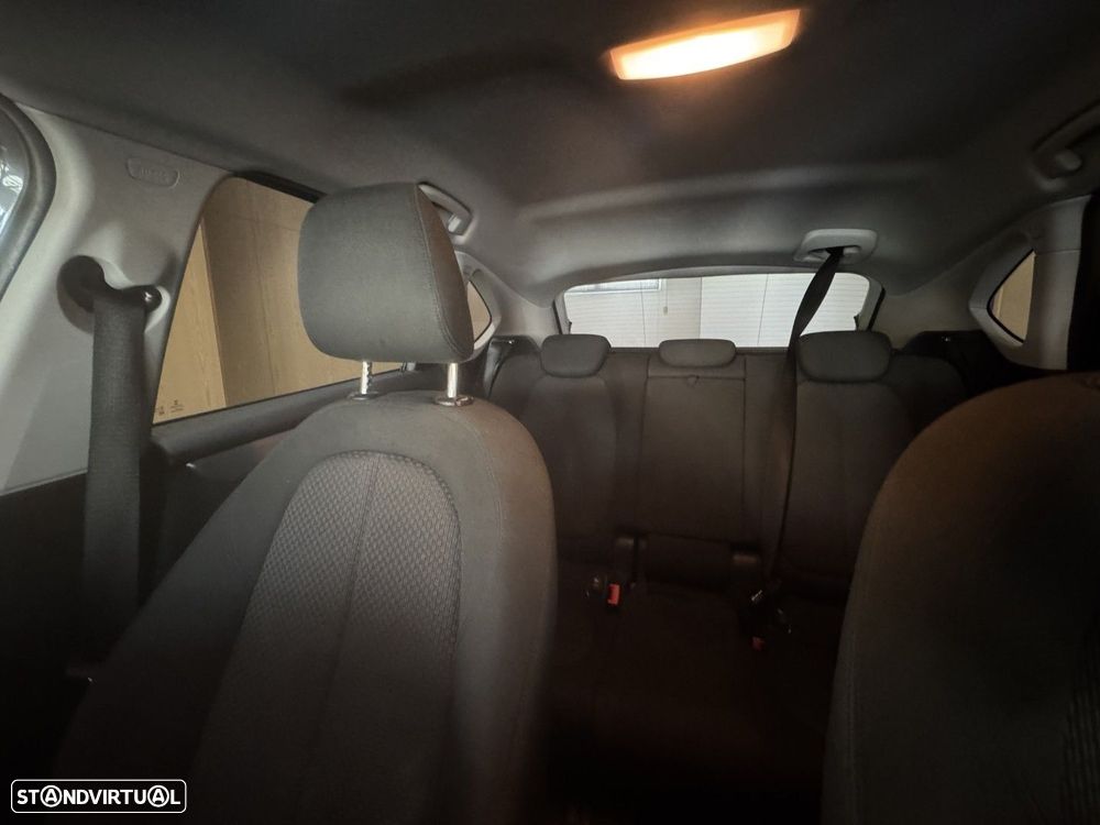 BMW 216 Active Tourer d Line Luxury Auto - 18
