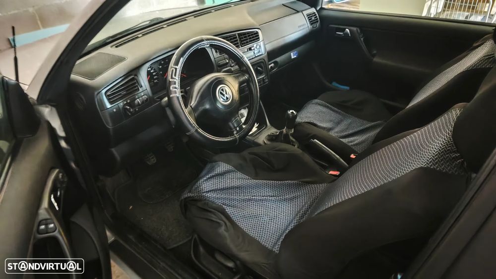 VW Golf Cabriolet - 4