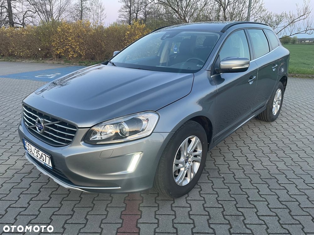 Volvo XC 60 D4 AWD Momentum - 1