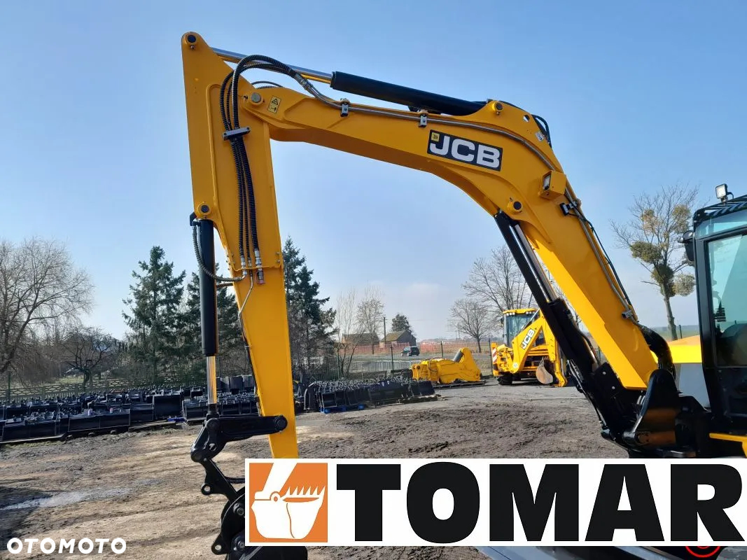 JCB 86C-2 - 16