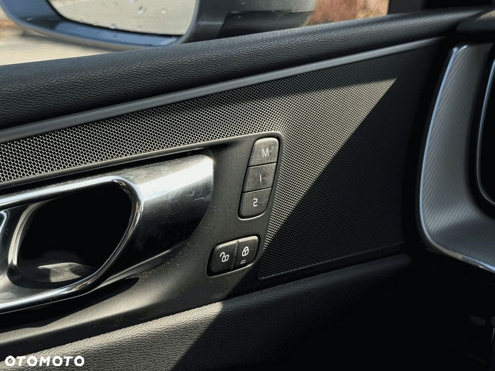 Volvo XC 60 - 29