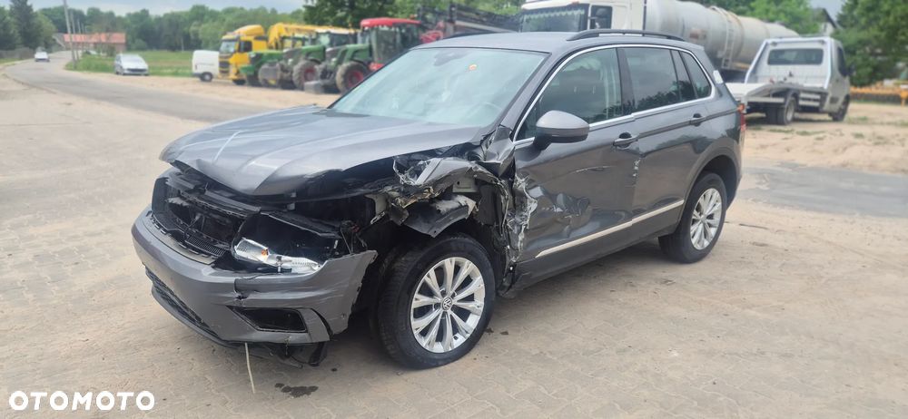 Volkswagen Tiguan - 3