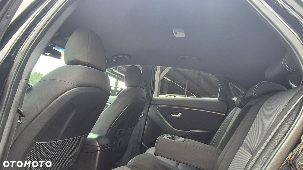 Hyundai i30 1.4 Passion Plus - 32