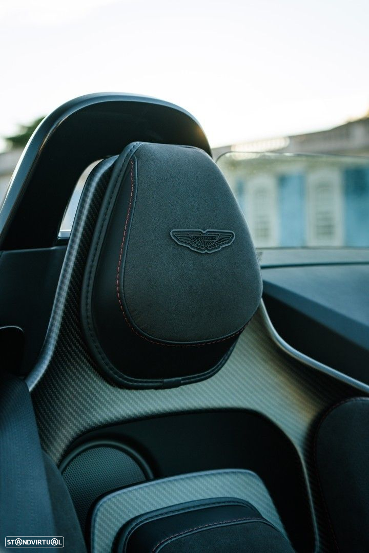 Aston Martin Vantage Roadster V8 F1 Edition - 22