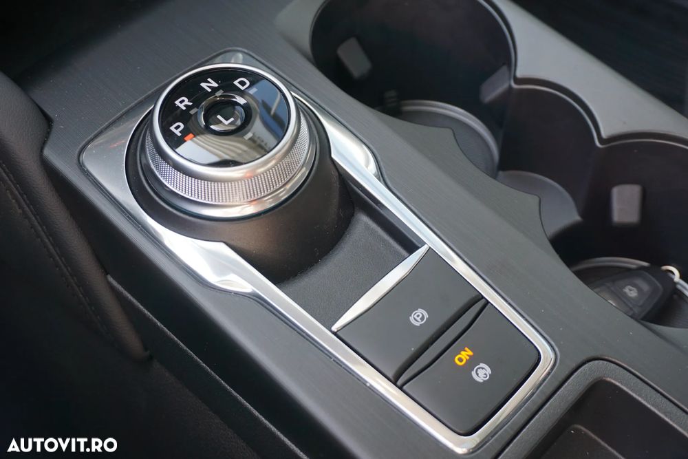 Ford Kuga 1.5 EcoBoost A8 FWD Titanium - 11