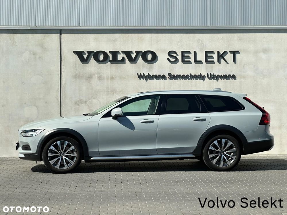 Volvo V90 Cross Country - 8