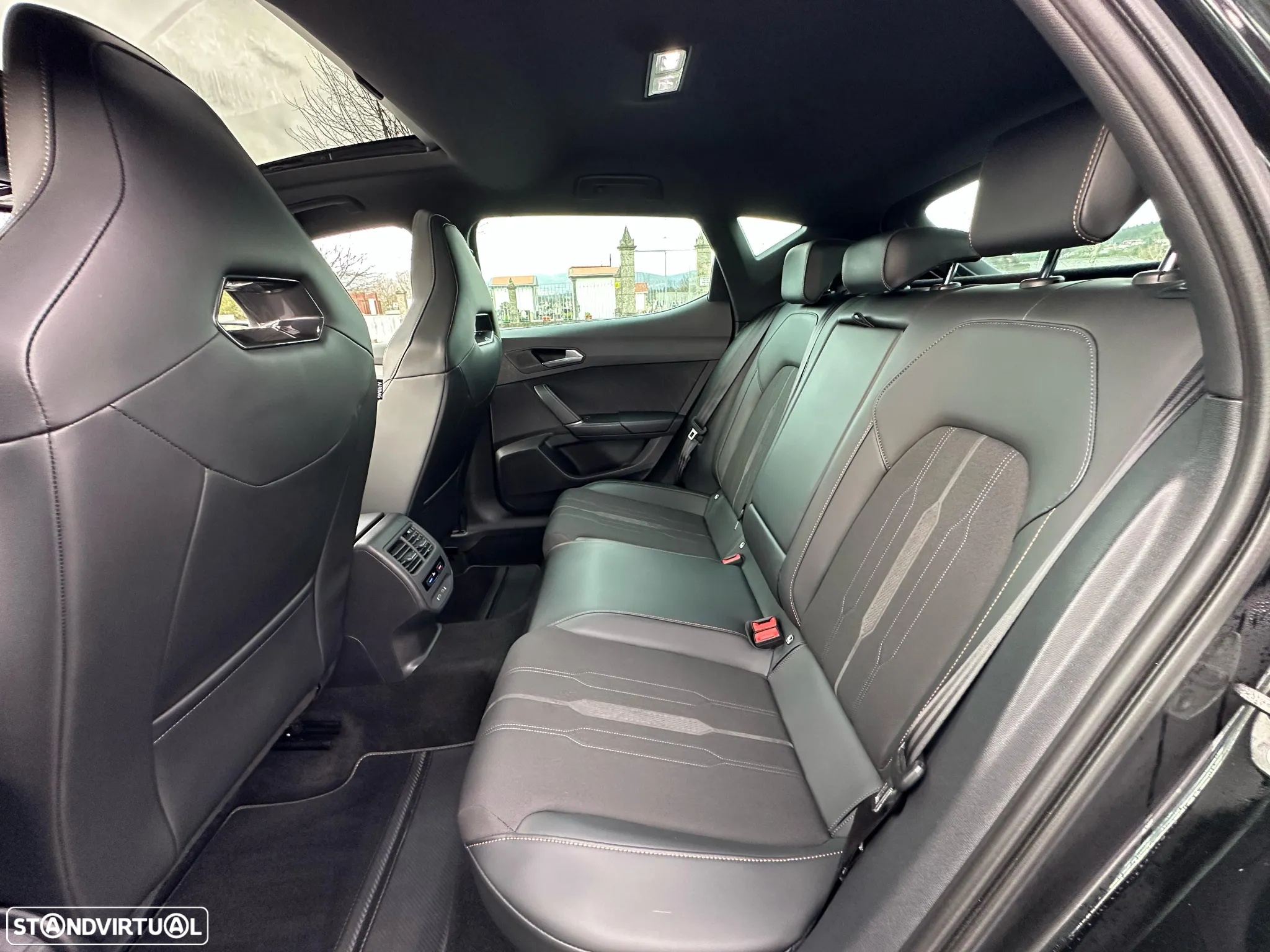 Cupra Leon 1.4 e-Hybrid DSG - 28