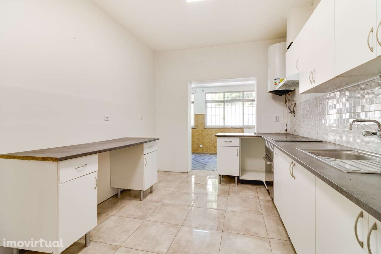 Moradia bifamiliar Para Remodelar - Grande imagem: 3/45