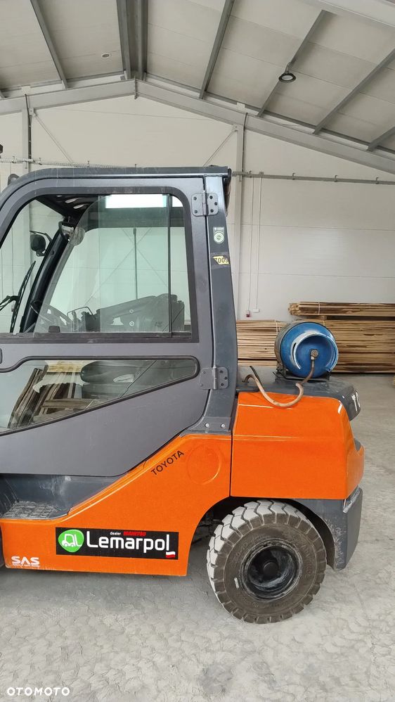 Toyota 02-8FGF30 - 27