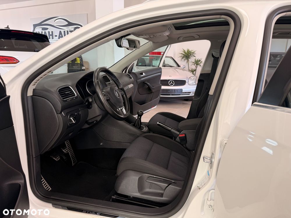Volkswagen Golf - 16