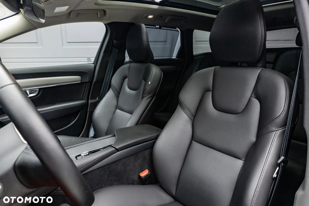 Volvo V90 Cross Country B4 D AWD Ultimate - 18