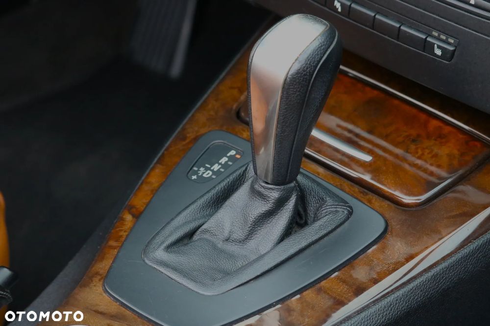 BMW Seria 3 - 22