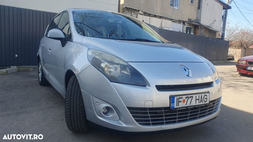 Renault Grand Scenic - 2
