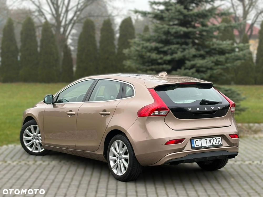 Volvo V40 D2 Summum - 6