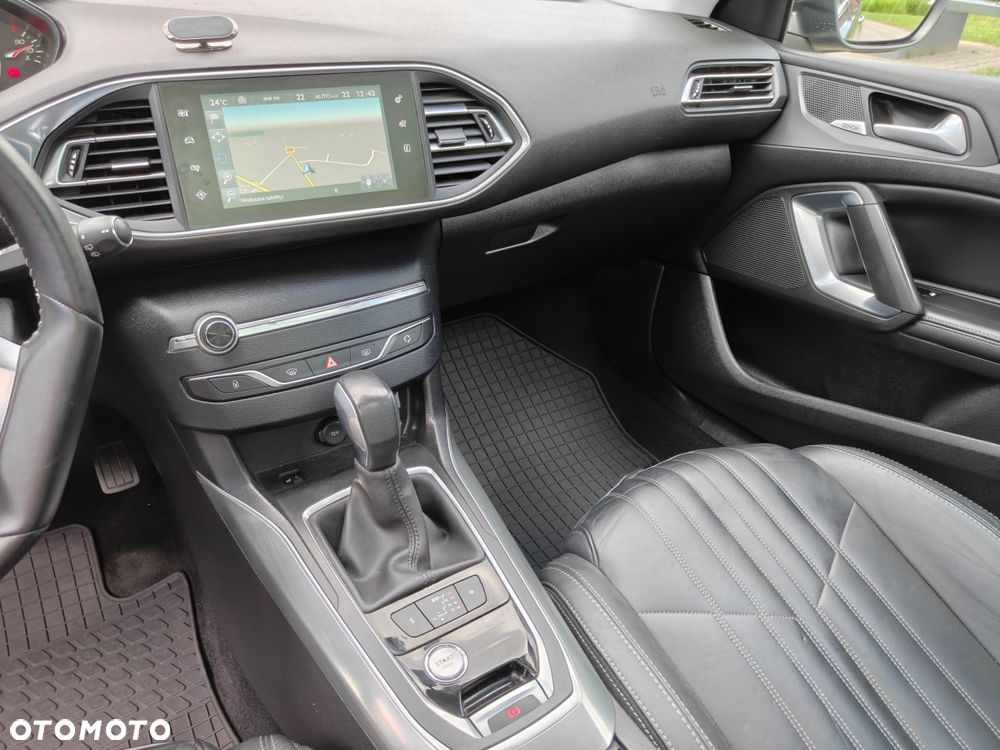 Peugeot 308 - 16