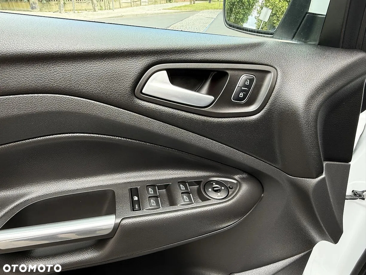Ford Kuga 1.5 TDCi FWD Titanium - 35