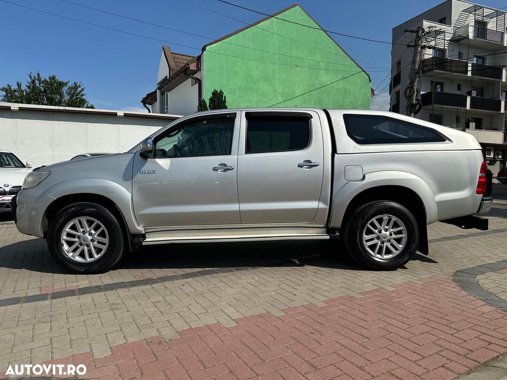 Toyota Hilux - 14