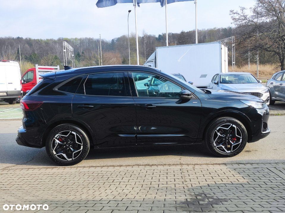 Ford Kuga - 4