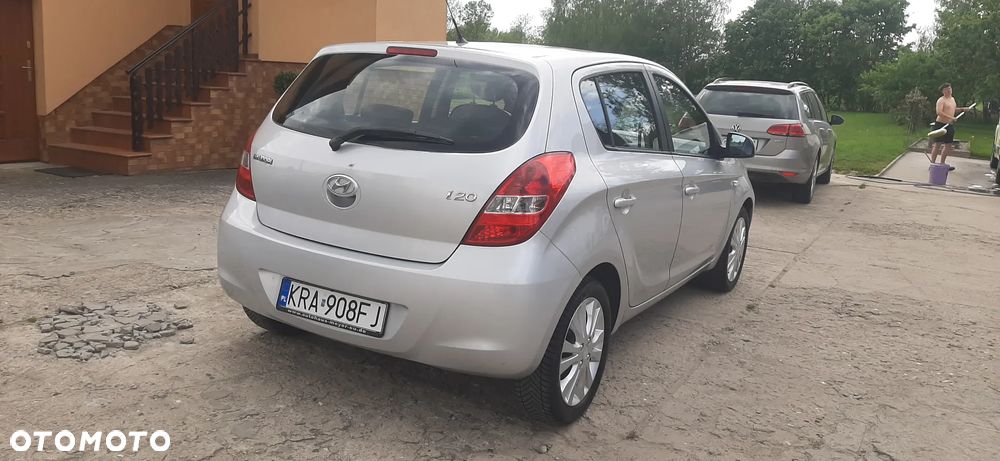Hyundai i20 - 16