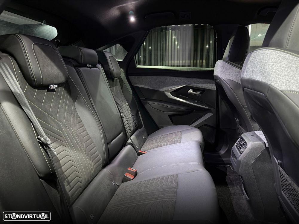 Peugeot 3008 1.2 Hybrid GT e-DCS6 - 39