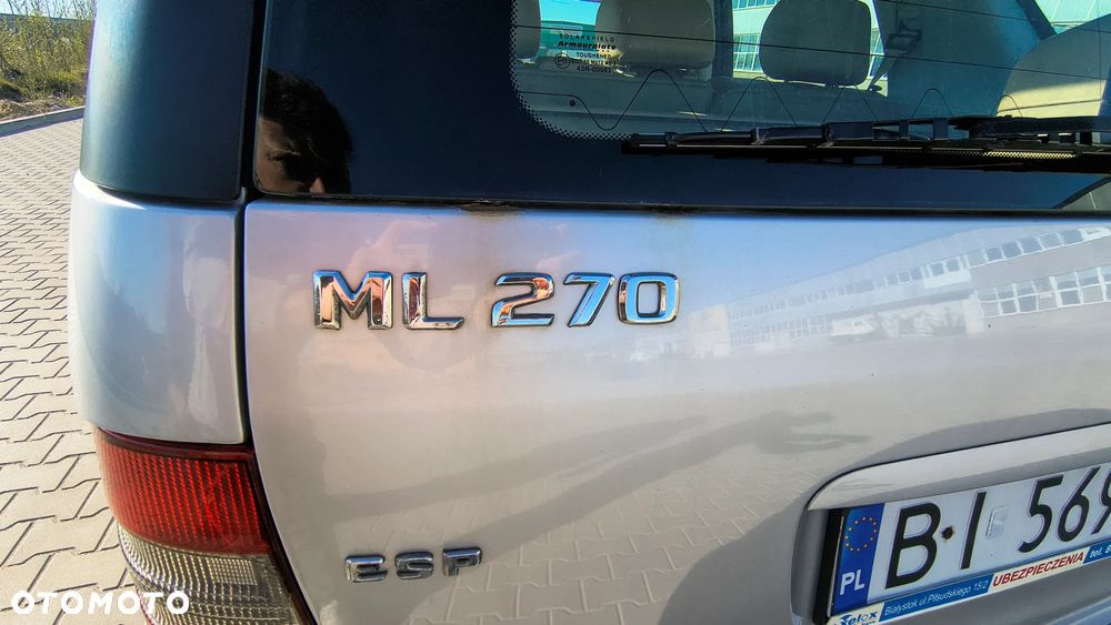 Mercedes-Benz ML - 25