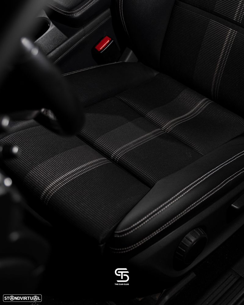 Mercedes-Benz GLA 180 d Urban - 18