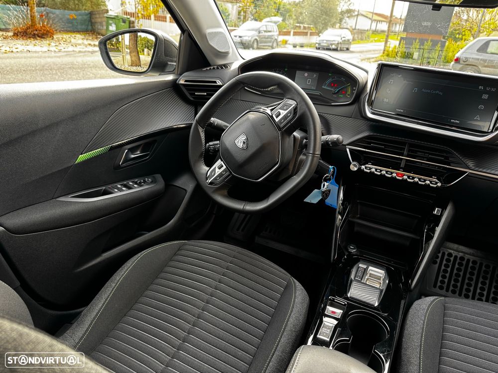 Peugeot e-208 Active - 14
